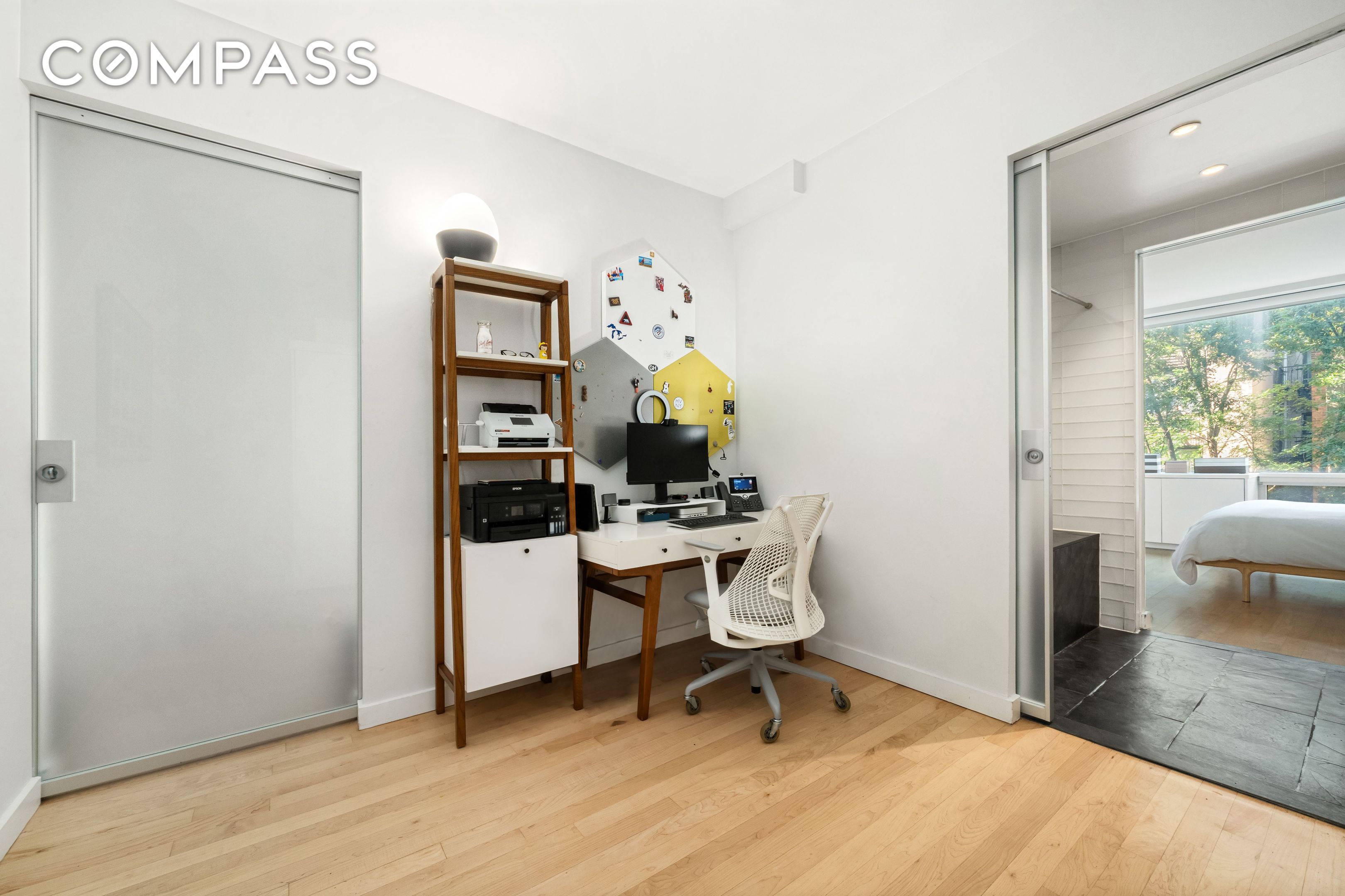 #9 photo, 425 E 13th Street, マンハッタン East Village , NY 10009