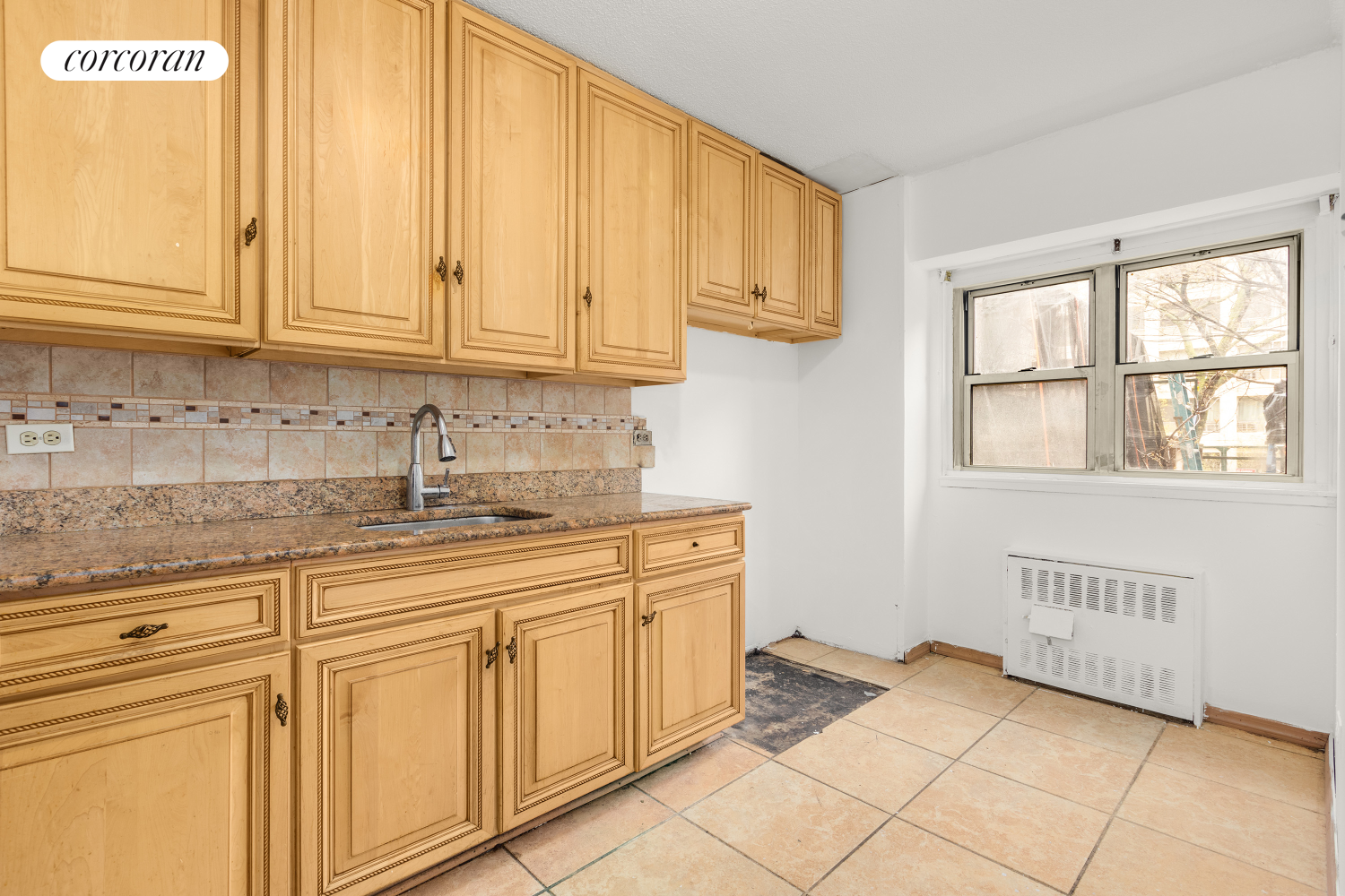 #4 photo, 609 COLUMBUS Avenue, マンハッタン Upper West Side , NY 10024