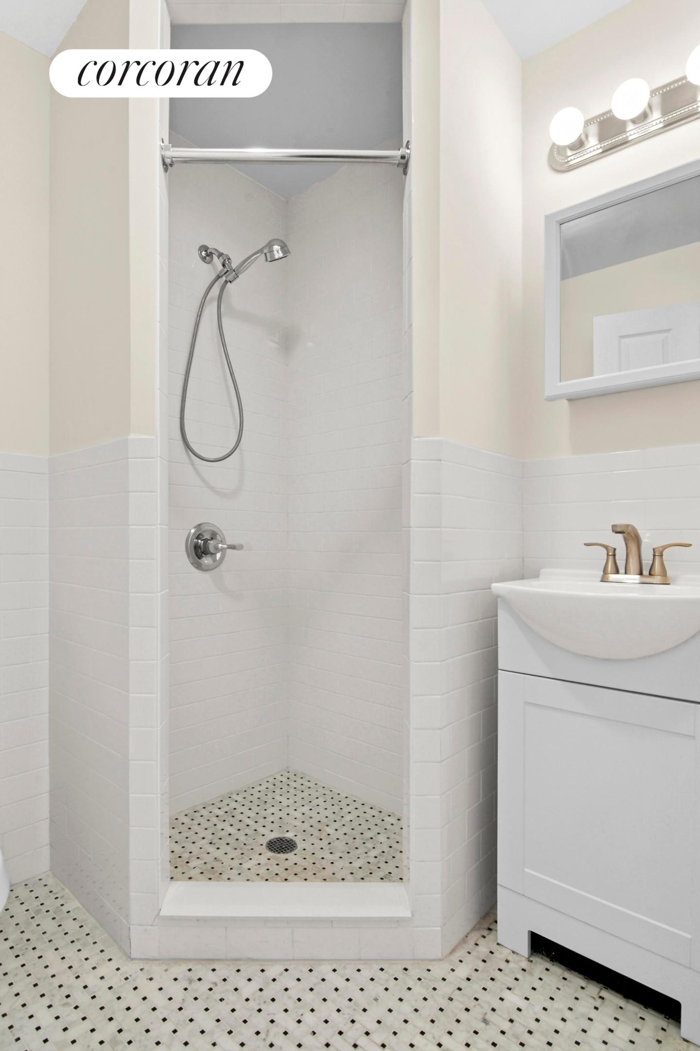 #11 photo, 178 SACKETT Street, ブルックリン区 Carroll Gardens , NY 11231