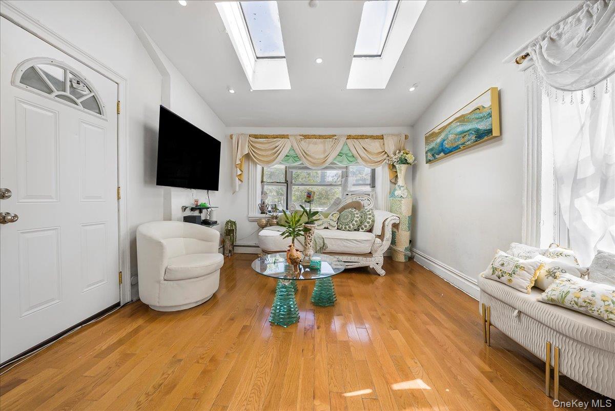 #4 photo, 10021 87th Avenue, クイーンズ区 Richmond Hill , NY 11418