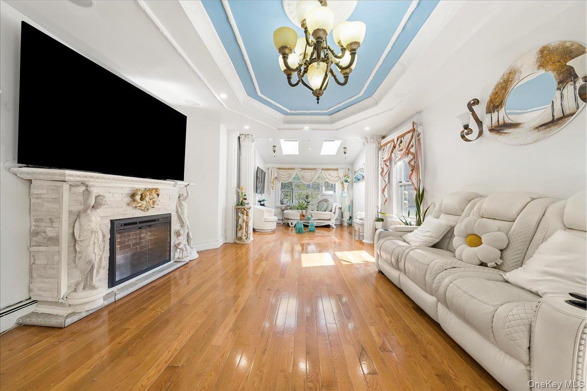 #7 photo, 10021 87th Avenue, クイーンズ区 Richmond Hill , NY 11418