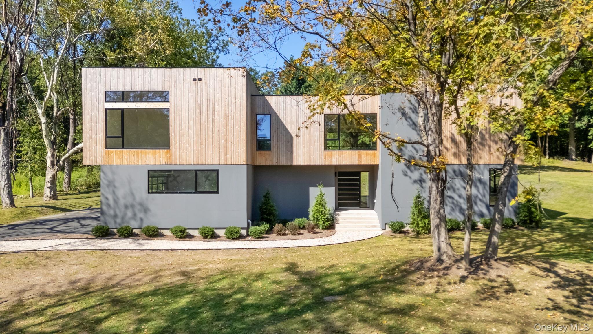 #3 photo, 28 McLain Street, Bedford Corners , NY 10549