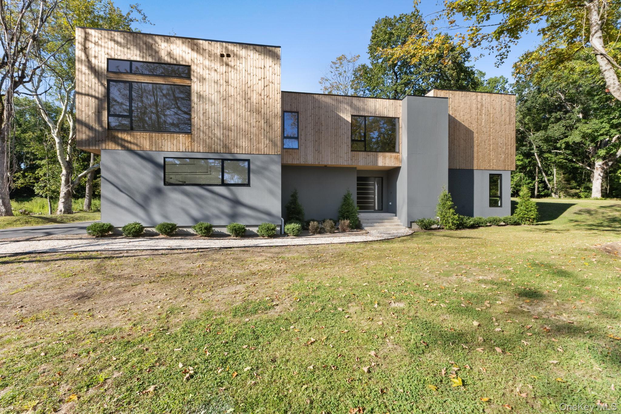 #4 photo, 28 McLain Street, Bedford Corners , NY 10549