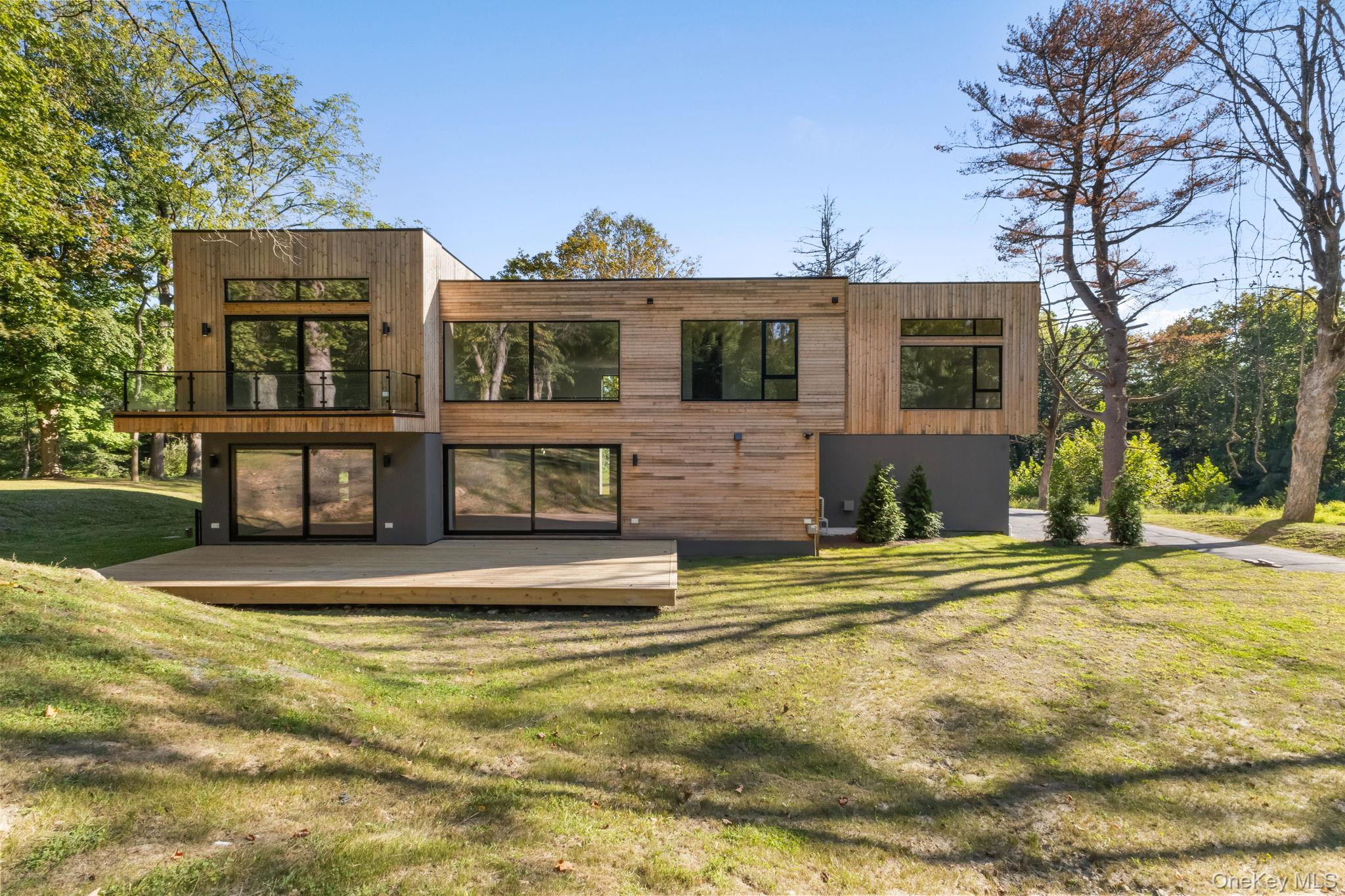 #5 photo, 28 McLain Street, Bedford Corners , NY 10549