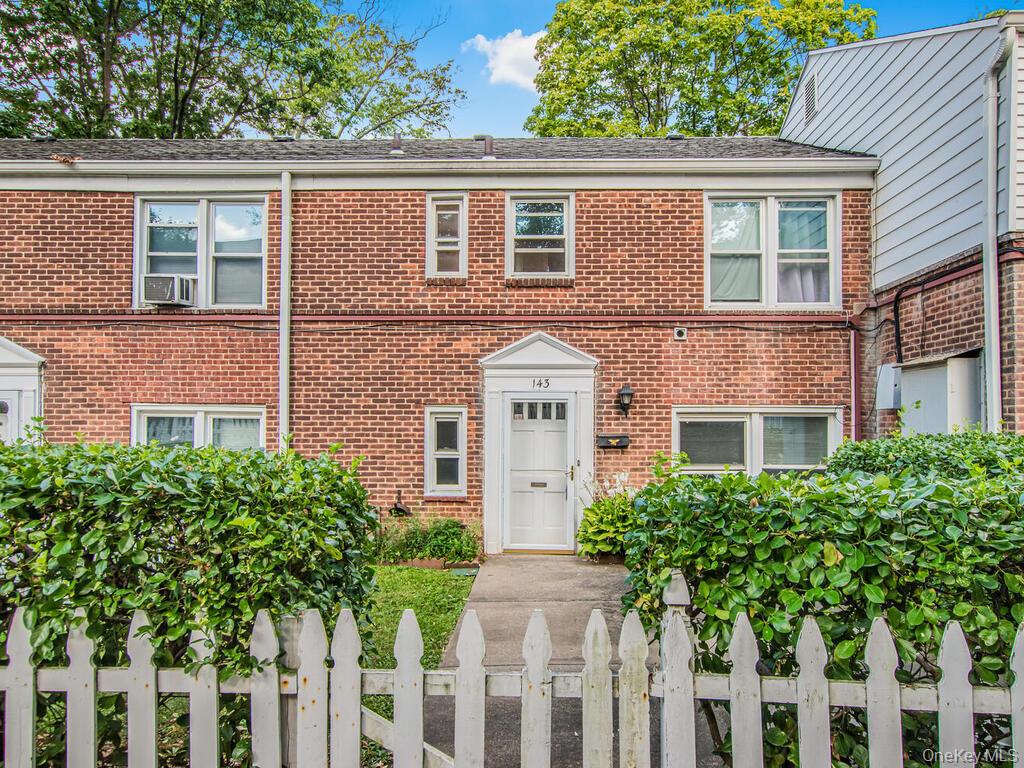 #1 photo, 143 Hilltop Acres, Yonkers , NY 10704