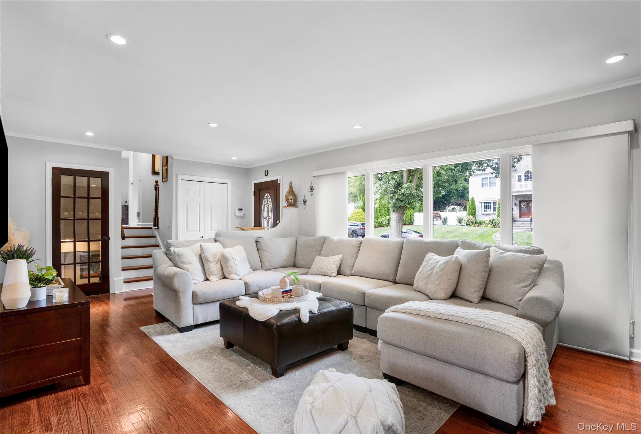 #4 photo, 10 Monrovia Boulevard, Tuckahoe , NY 10707