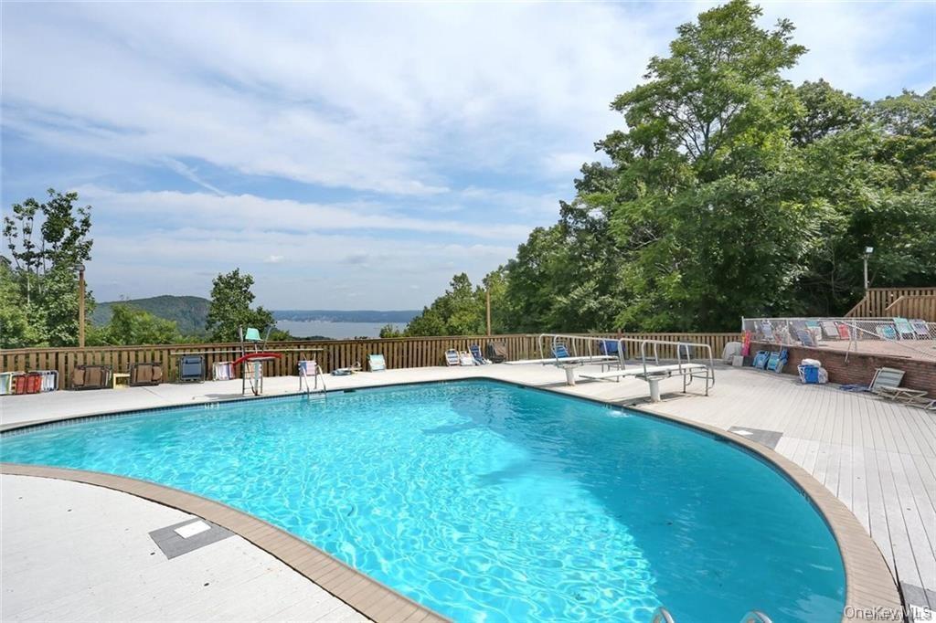 #14 photo, 972 Sierra Vista Lane, Valley Cottage , NY 10989