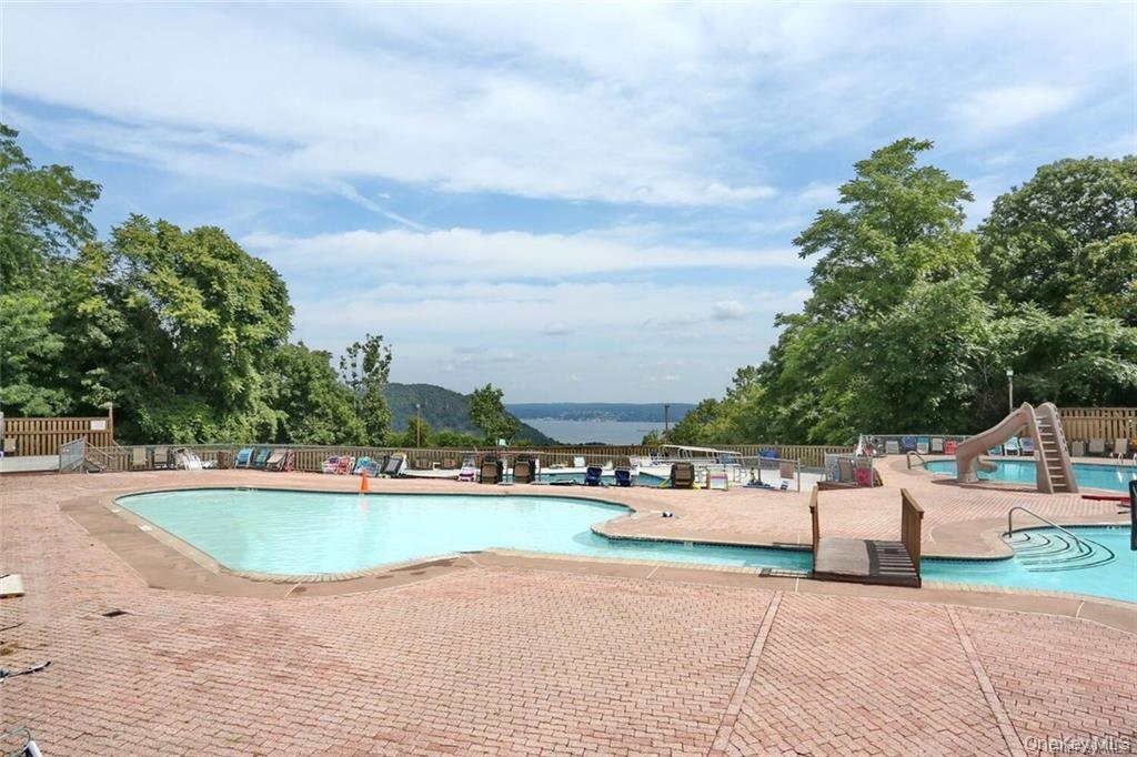 #15 photo, 972 Sierra Vista Lane, Valley Cottage , NY 10989