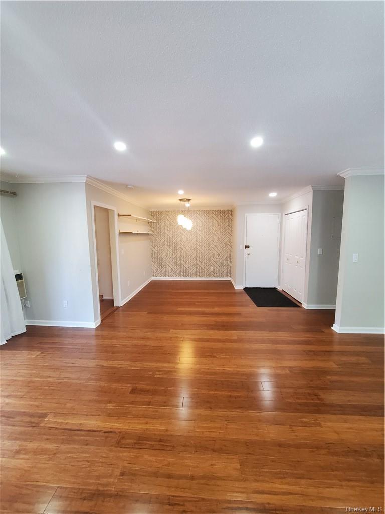 #3 photo, 972 Sierra Vista Lane, Valley Cottage , NY 10989