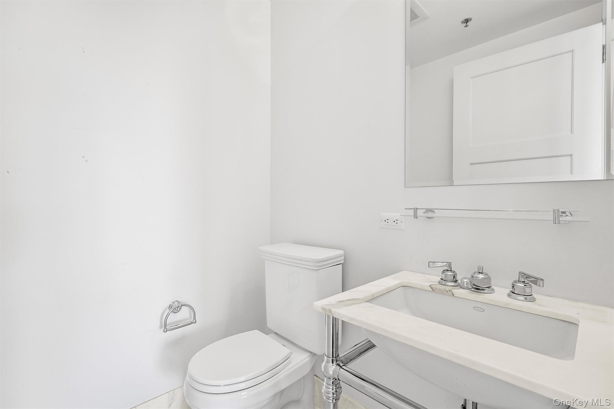 #10 photo, 1 Renaissance Square, White Plains , NY 10601