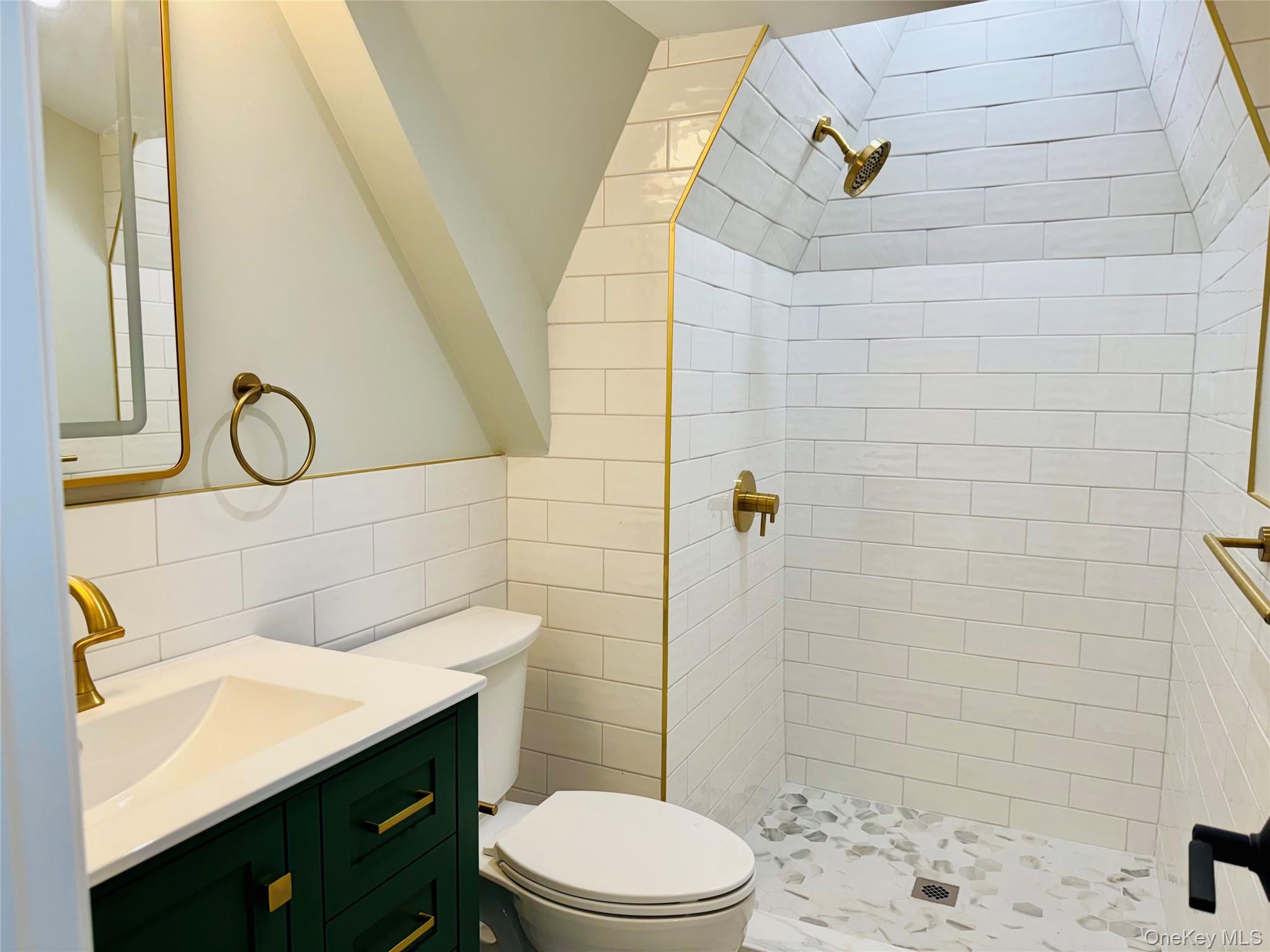 #8 photo, 40 N Main Street, Pearl River , NY 10965