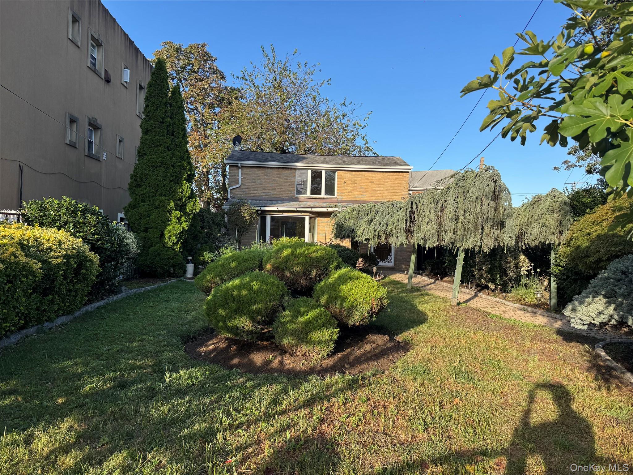 #2 photo, 17-02 Clintonville Street, Whitestone , NY 11357