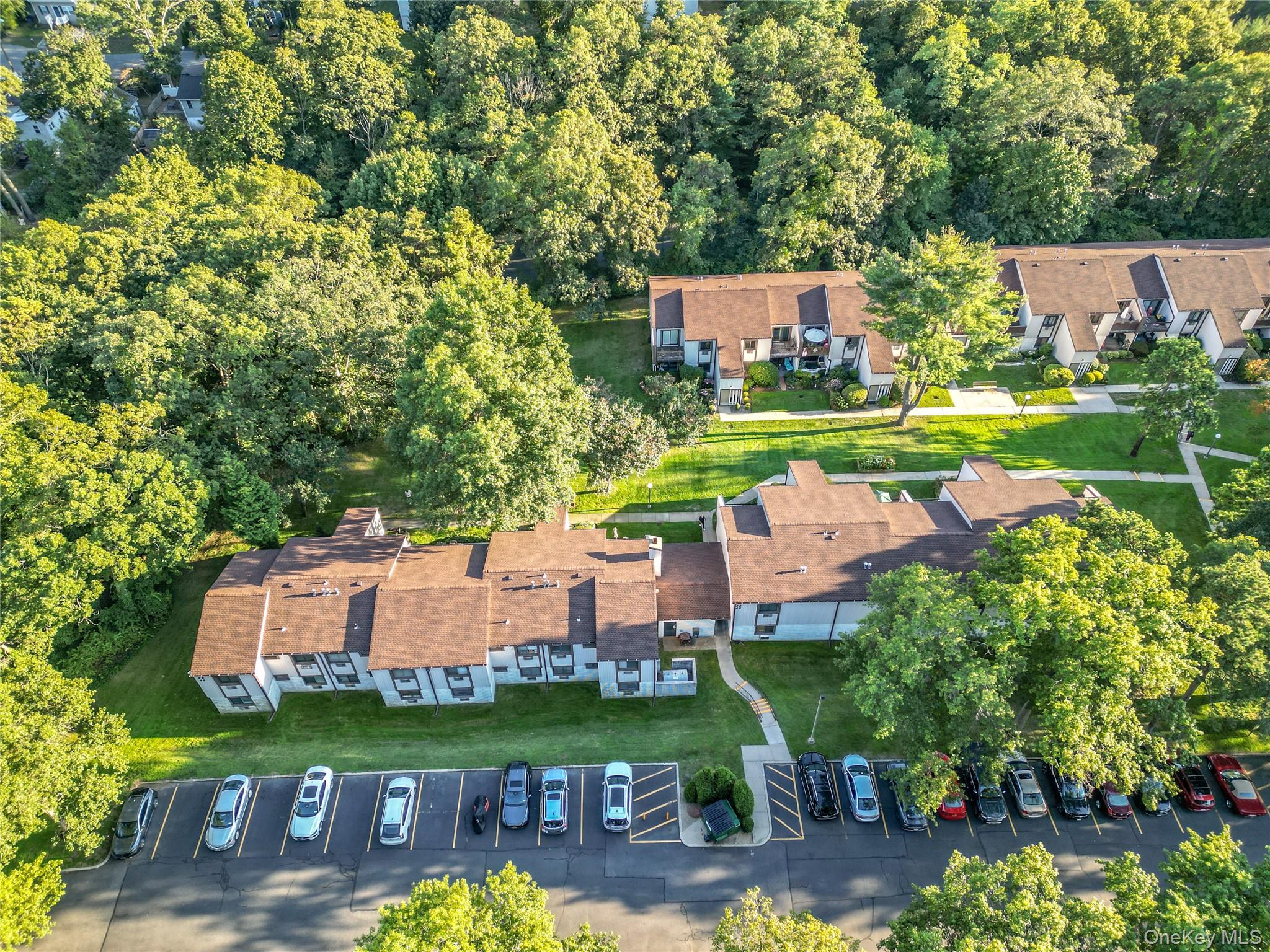 #1 photo, 45 Richmond Boulevard, सफ़ोक काउंटी Ronkonkoma , NY 11779