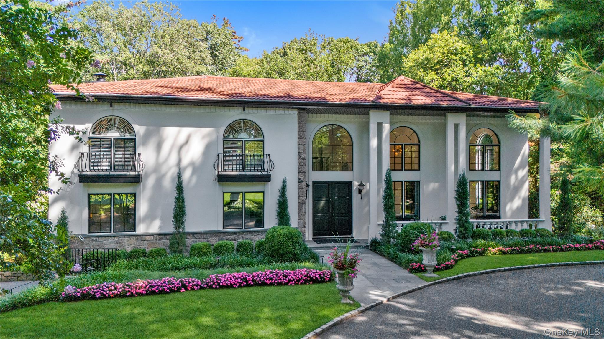 #1 photo, 9 Hilldale Lane, ناسو Sands Point , NY 11050