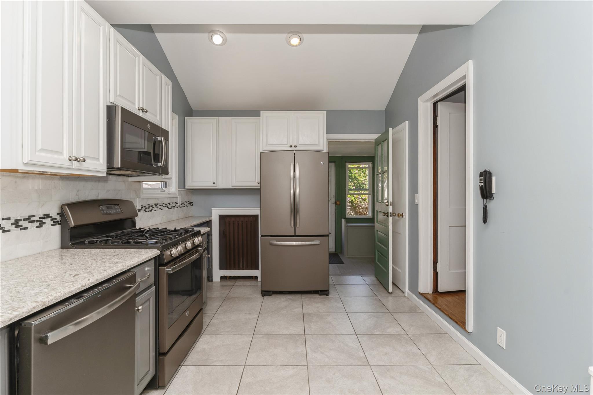 #10 photo, 63 Lenox Avenue, ナッソー郡 Lynbrook , NY 11563