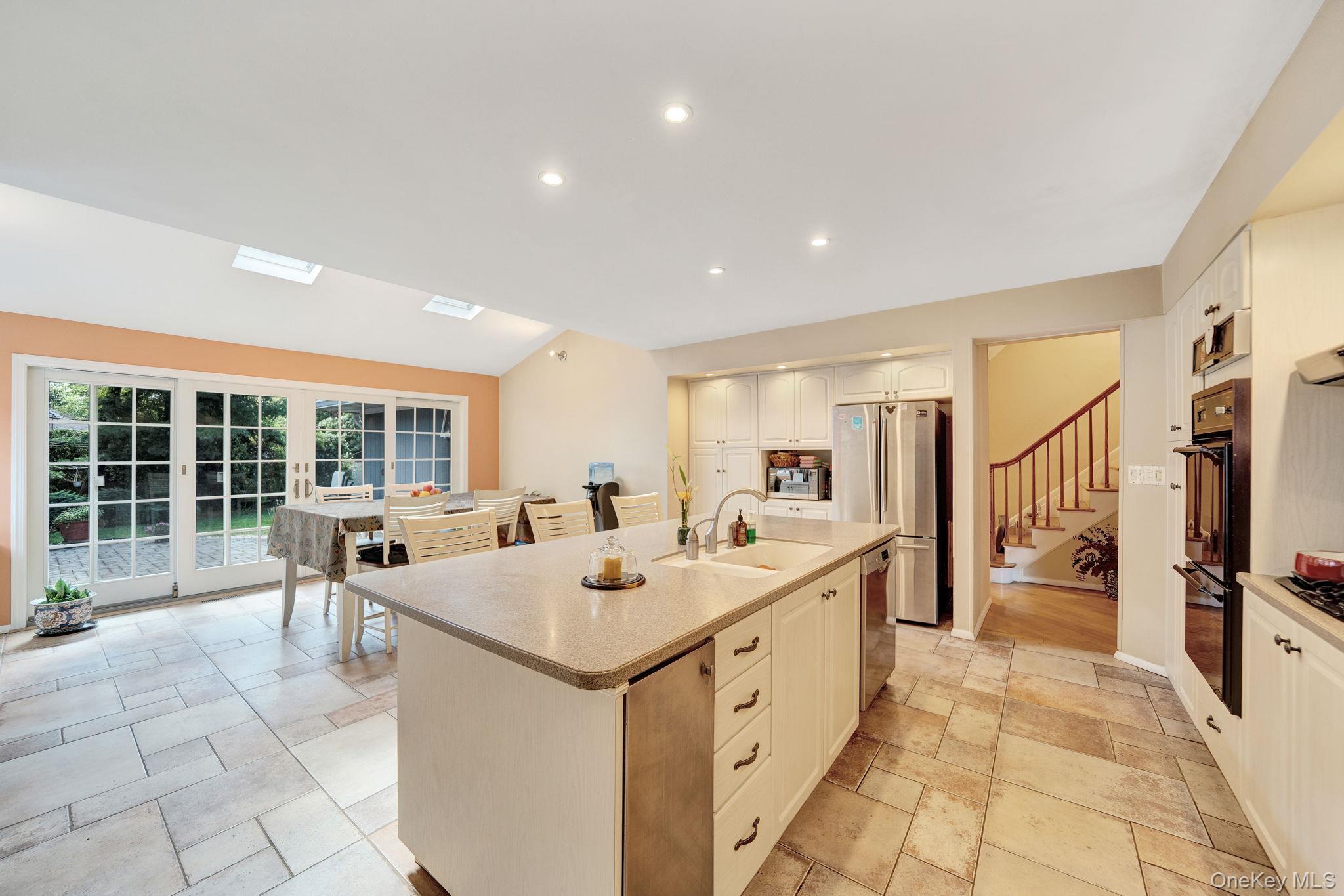 #2 photo, 70 Shrub Hollow Road, ナッソー郡 Roslyn , NY 11576