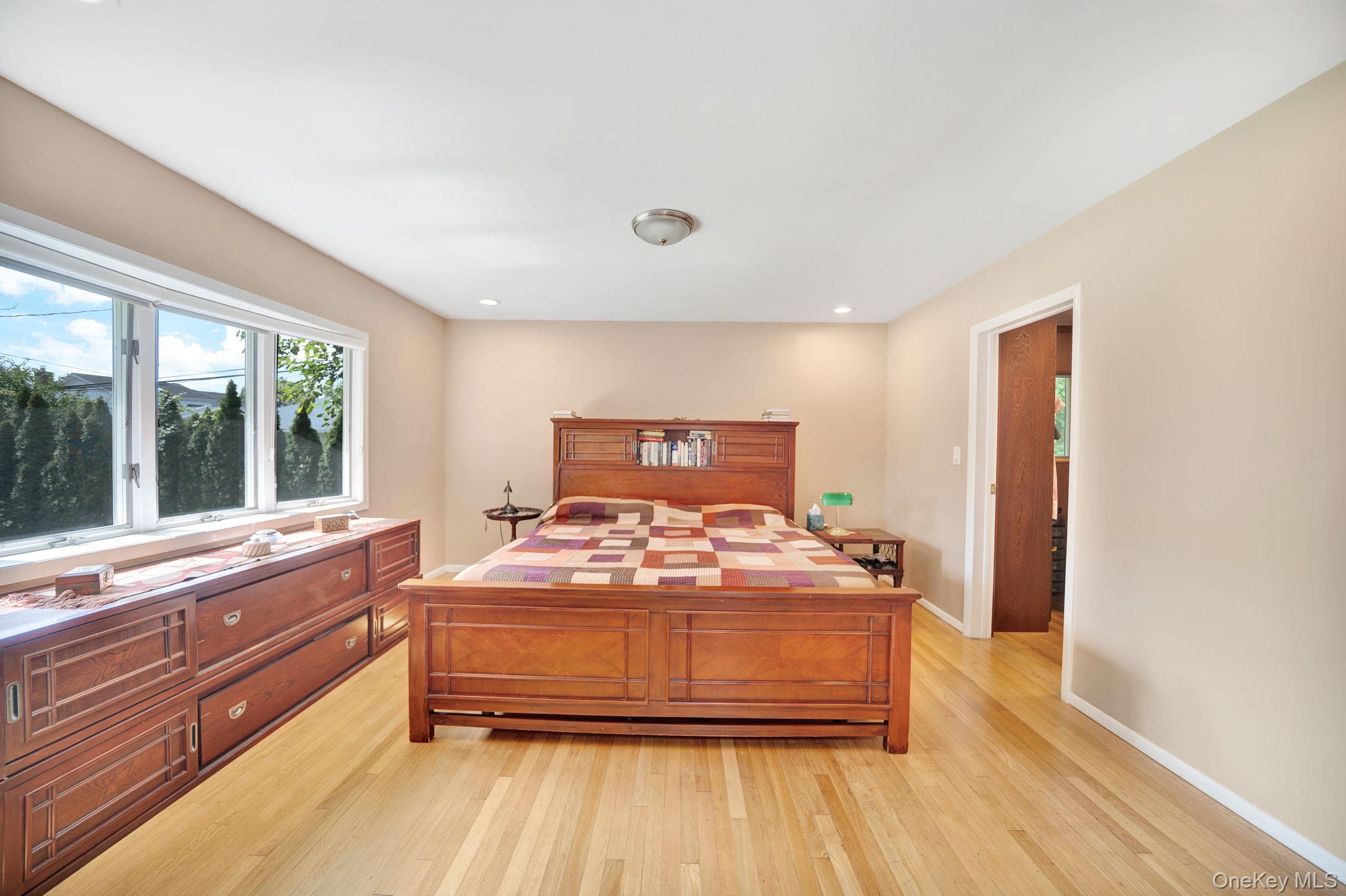 #9 photo, 70 Shrub Hollow Road, ナッソー郡 Roslyn , NY 11576