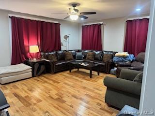 #4 photo, 121 Central, サフォーク郡 Oakdale , NY 11769