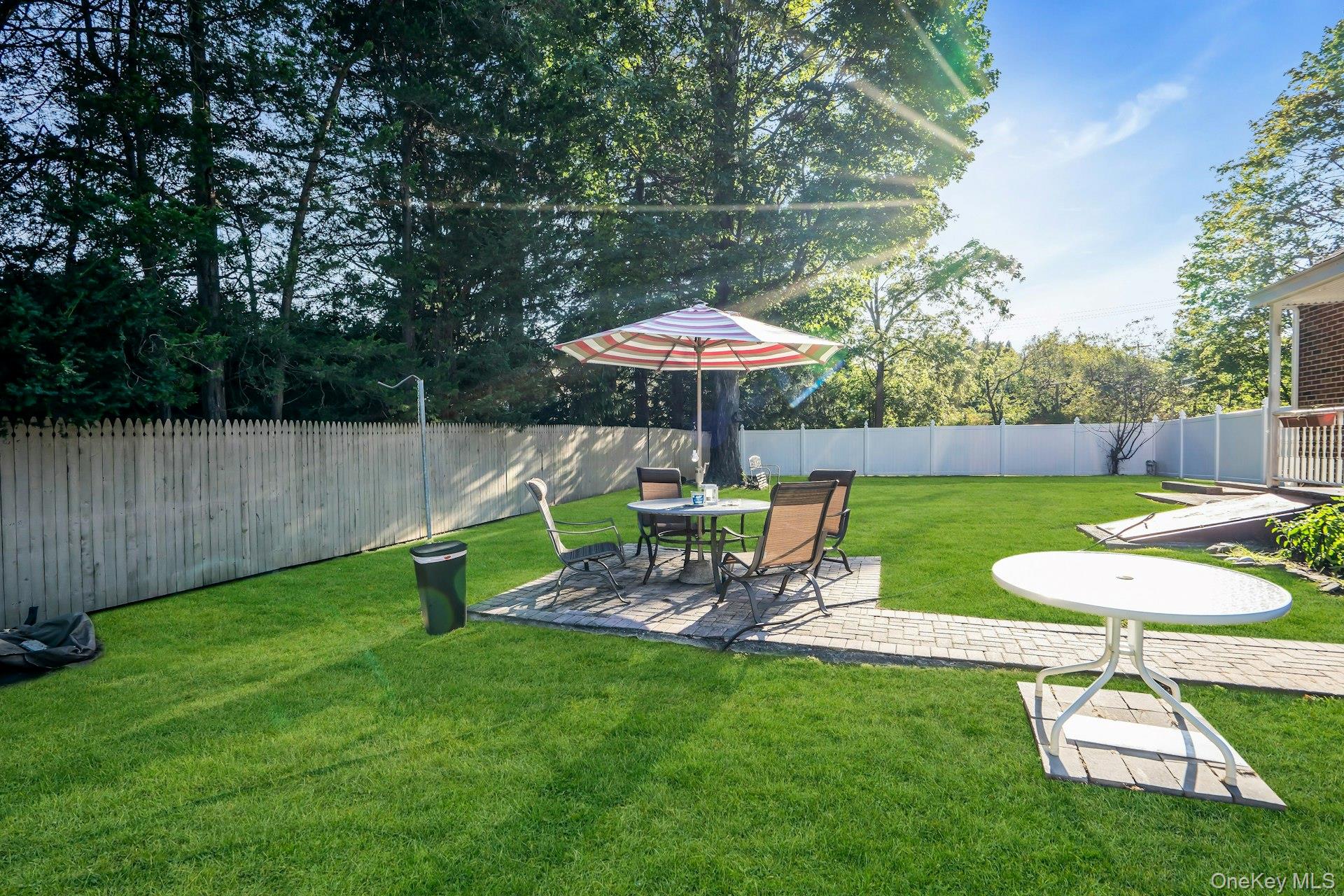 #8 photo, 24 Ormond Street, Dix Hills , NY 11746