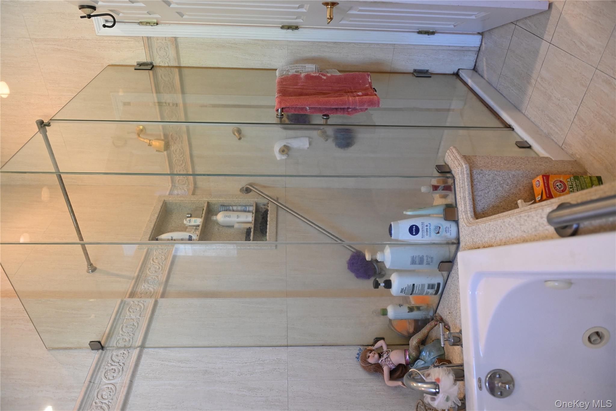 #15 photo, 115 Riviera Drive, サフォーク郡 Mastic Beach , NY 11951