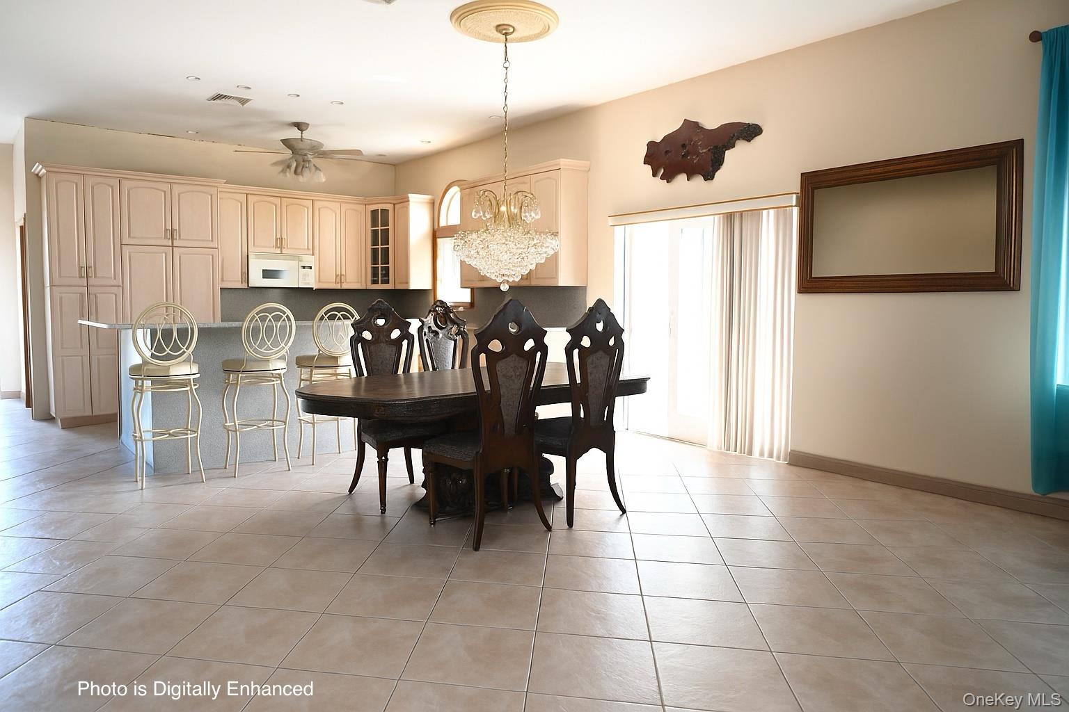 #5 photo, 115 Riviera Drive, サフォーク郡 Mastic Beach , NY 11951