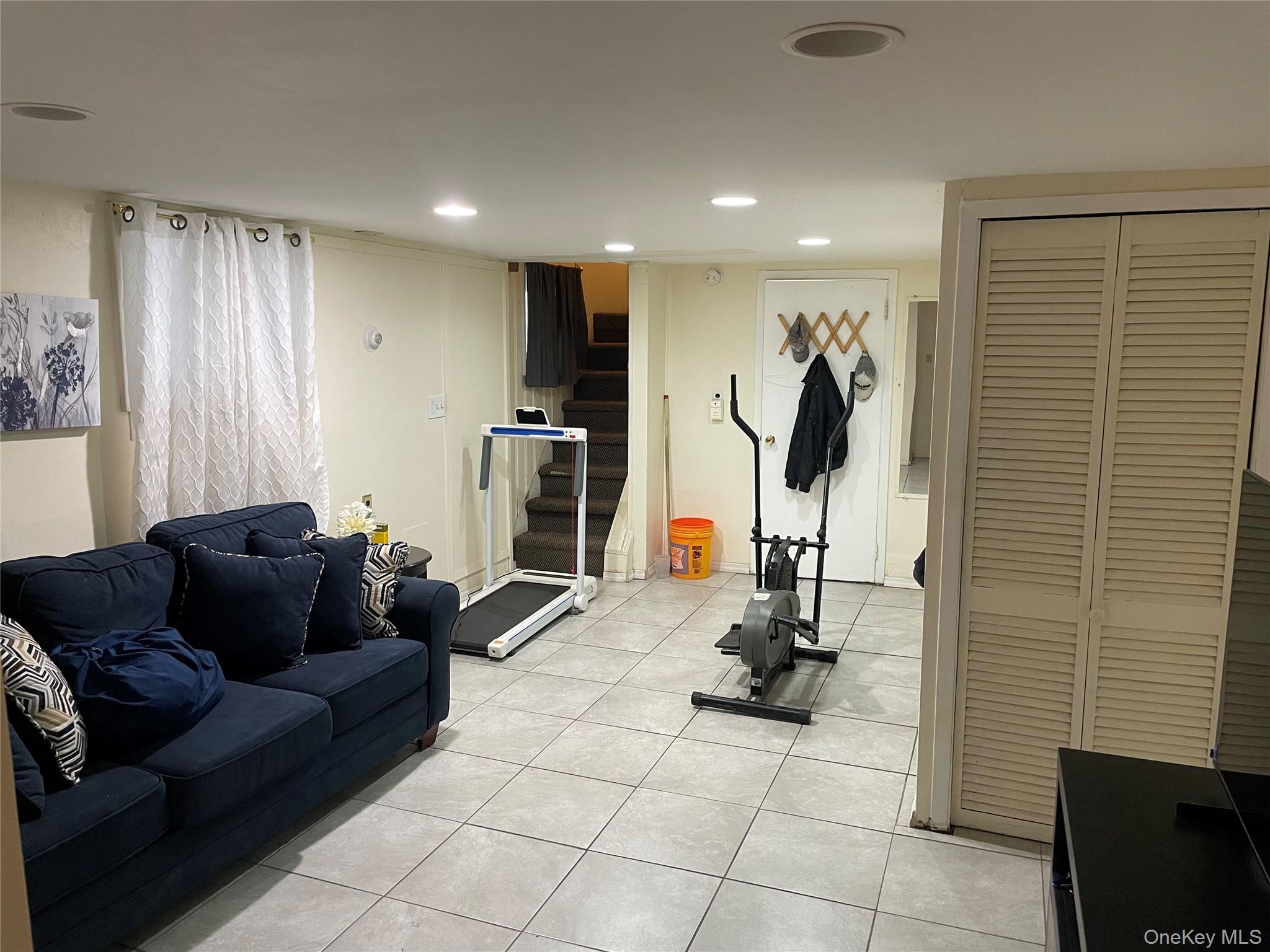 #13 photo, 10751 89th Street, クイーンズ区 Ozone Park , NY 11417