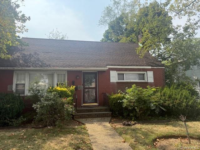 #1 photo, 10 Downs Road, नासाउ काउंटी Hempstead , NY 11550