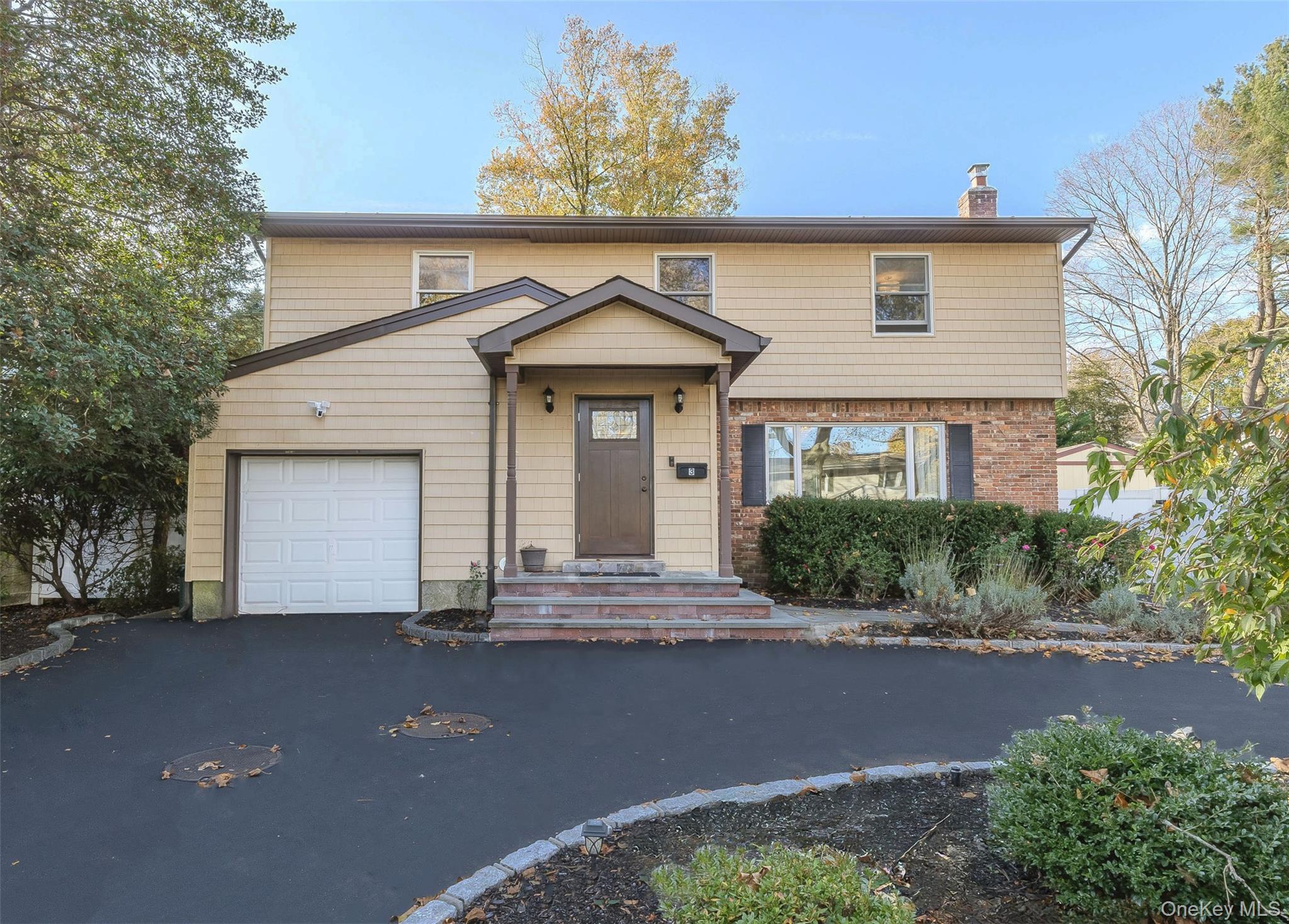 #1 photo, 3 Earl Road, サフォーク郡 Melville , NY 11747