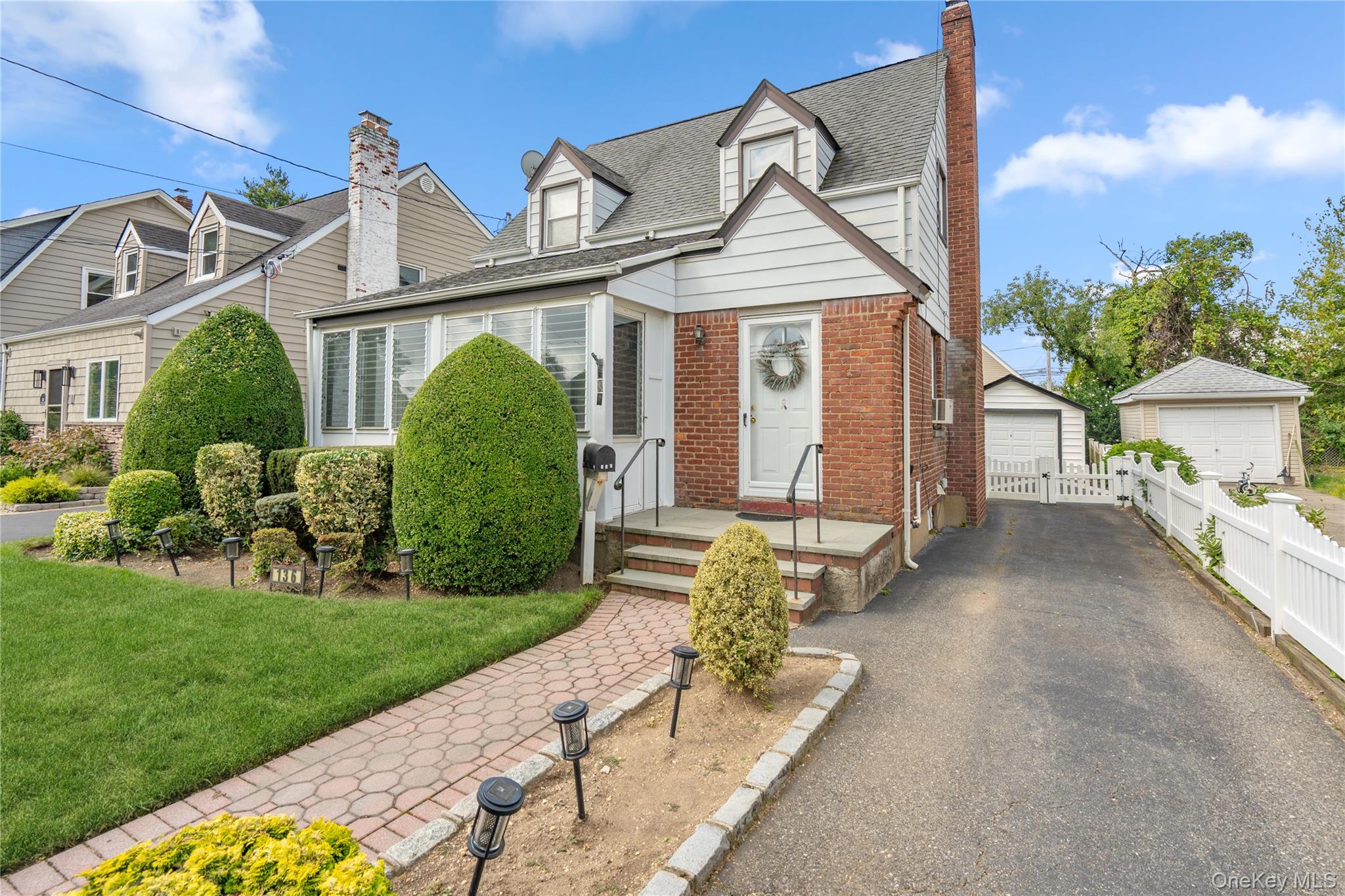 #1 photo, 136 Madison Street, ナッソー郡 Franklin Square , NY 11010