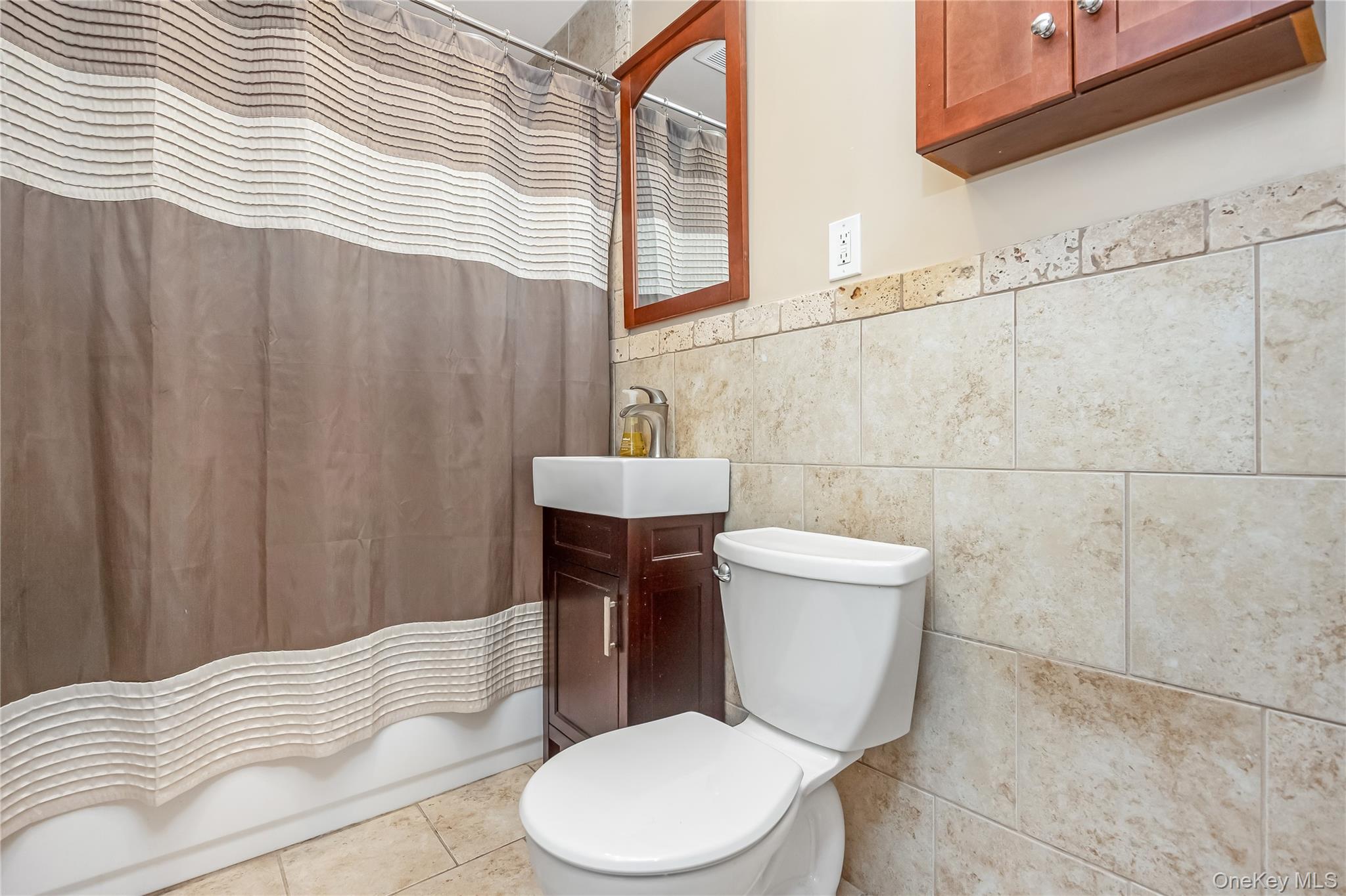 #11 photo, 93 Flamingo Road, Levittown , NY 11756