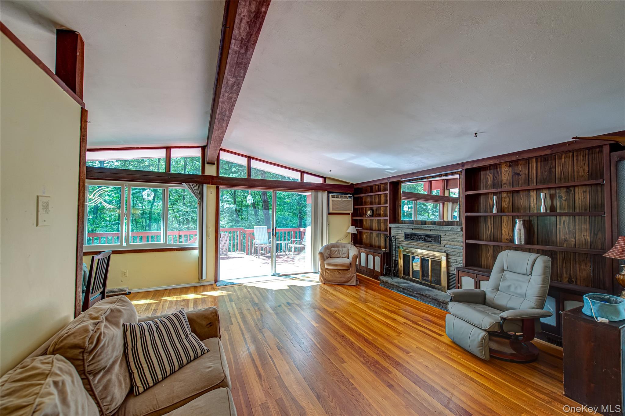 #3 photo, 4 Captain Richards Lane, サフォーク郡 Fort Salonga , NY 11768