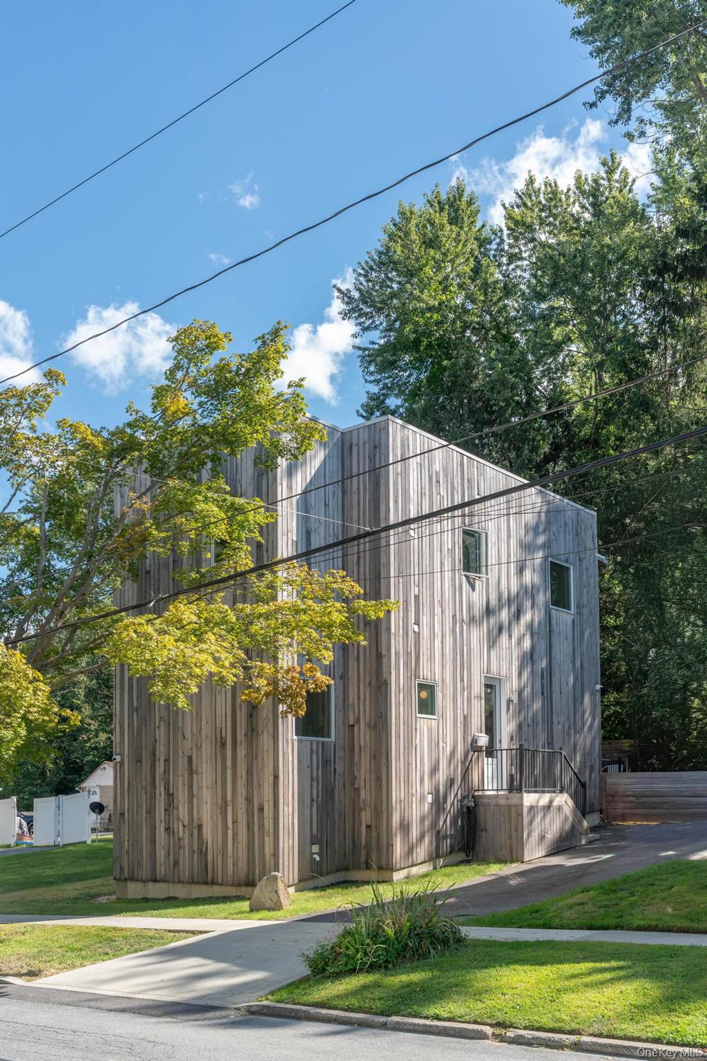 #1 photo, 6 Glenwood Avenue, Poughkeepsie , NY 12603