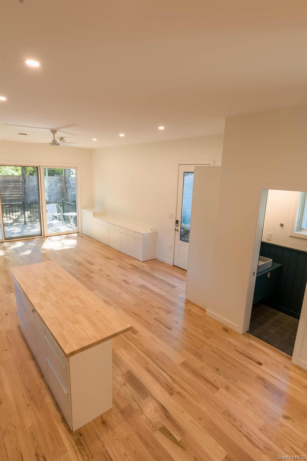 #19 photo, 6 Glenwood Avenue, Poughkeepsie , NY 12603