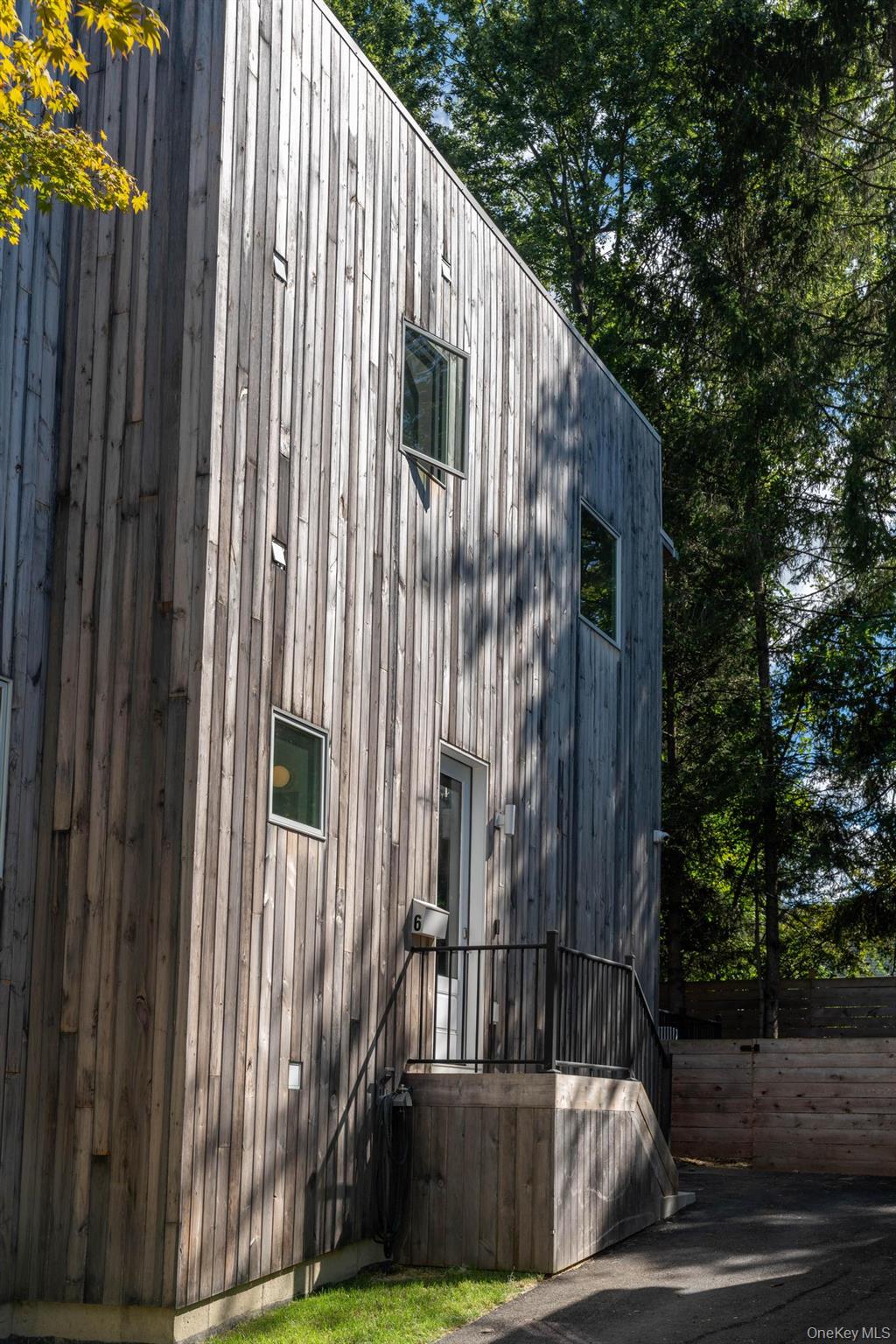 #3 photo, 6 Glenwood Avenue, Poughkeepsie , NY 12603