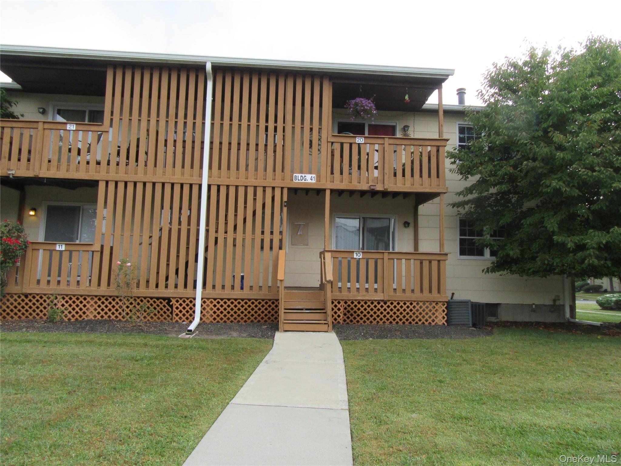 #1 photo, 41 Weathervane Drive, Washingtonville , NY 10992