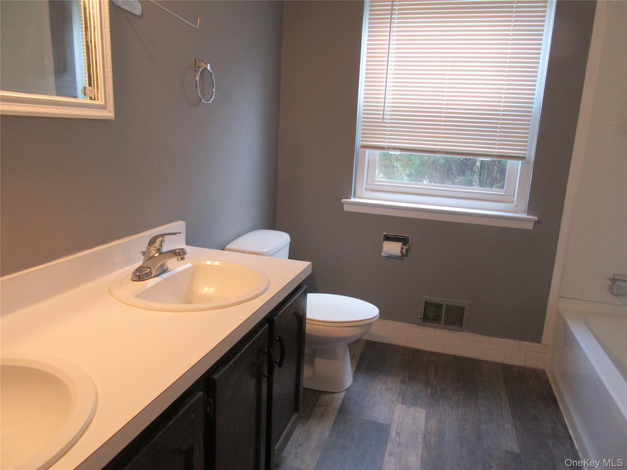 #16 photo, 41 Weathervane Drive, Washingtonville , NY 10992