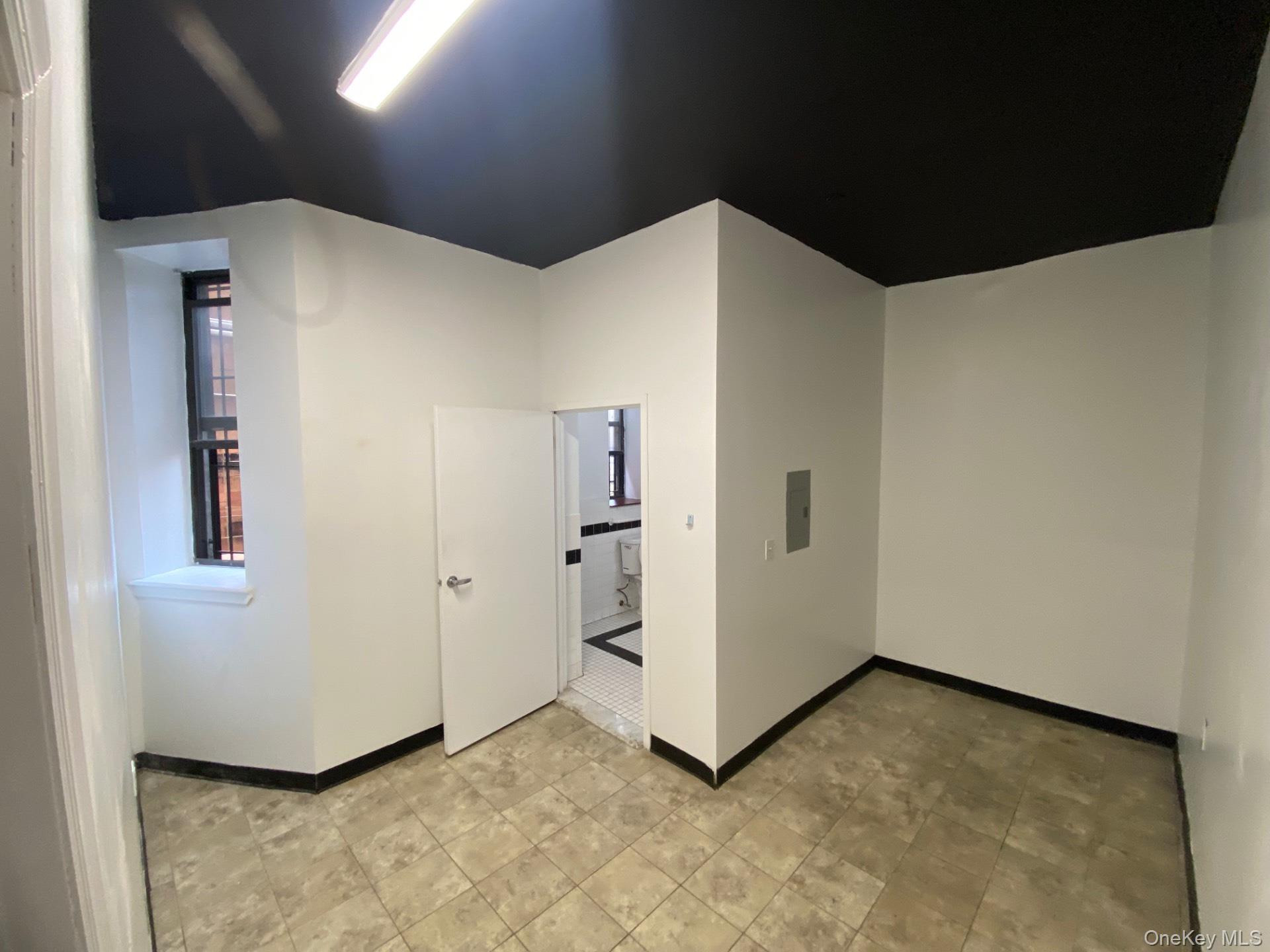 #5 photo, 537 Claremont Parkway, ブロンクス区 Bronx , NY 10457