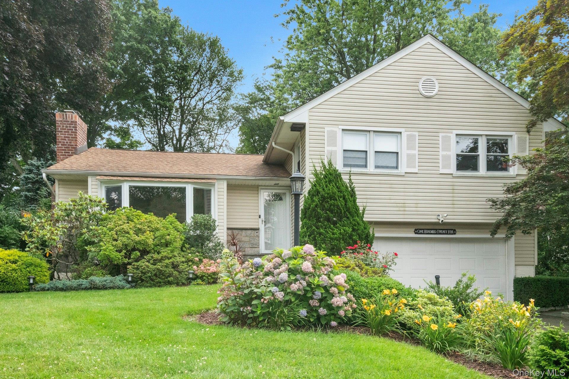 #1 photo, 125 Darling Avenue, New Rochelle , NY 10804