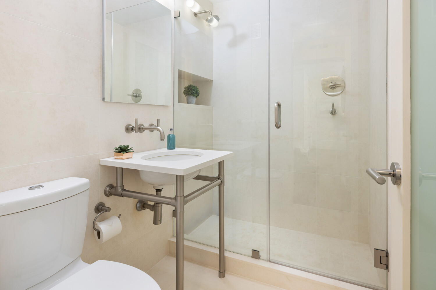 #7 photo, 201 E 66TH Street, マンハッタン Lenox Hill , NY 10065