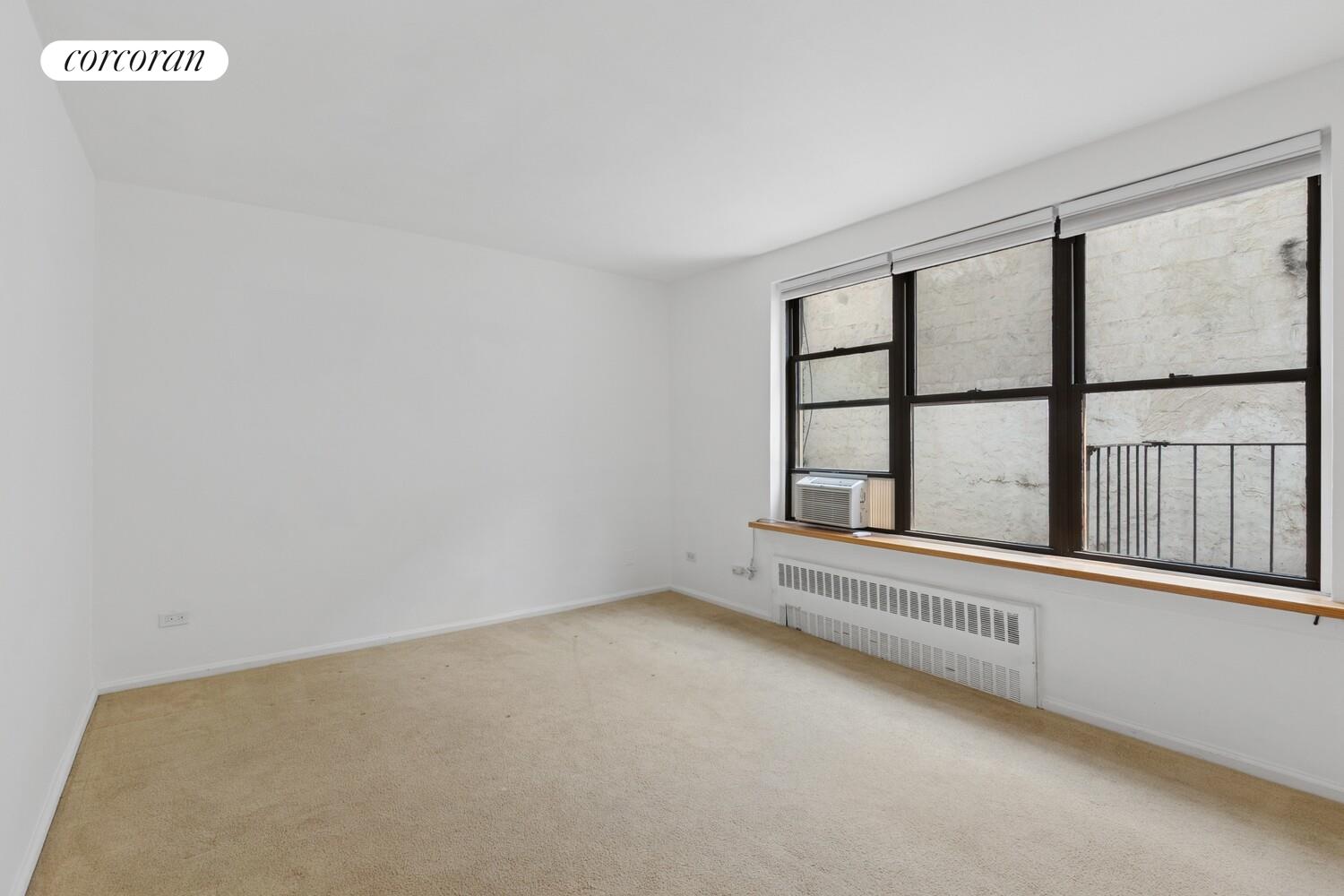 #3 photo, 208 E 70TH Street, マンハッタン Lenox Hill , NY 10021