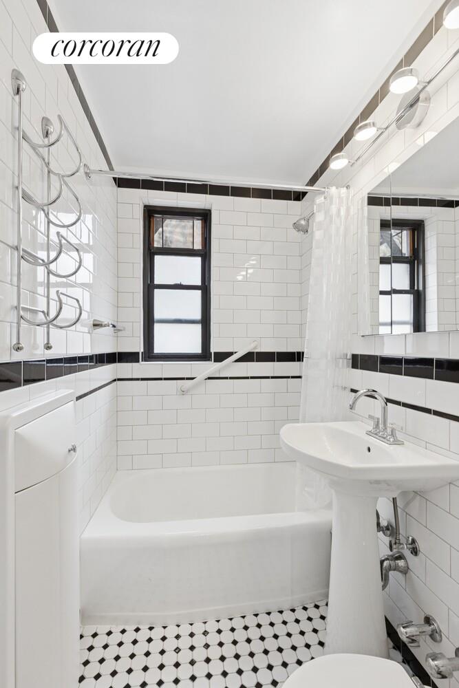 #8 photo, 208 E 70TH Street, マンハッタン Lenox Hill , NY 10021