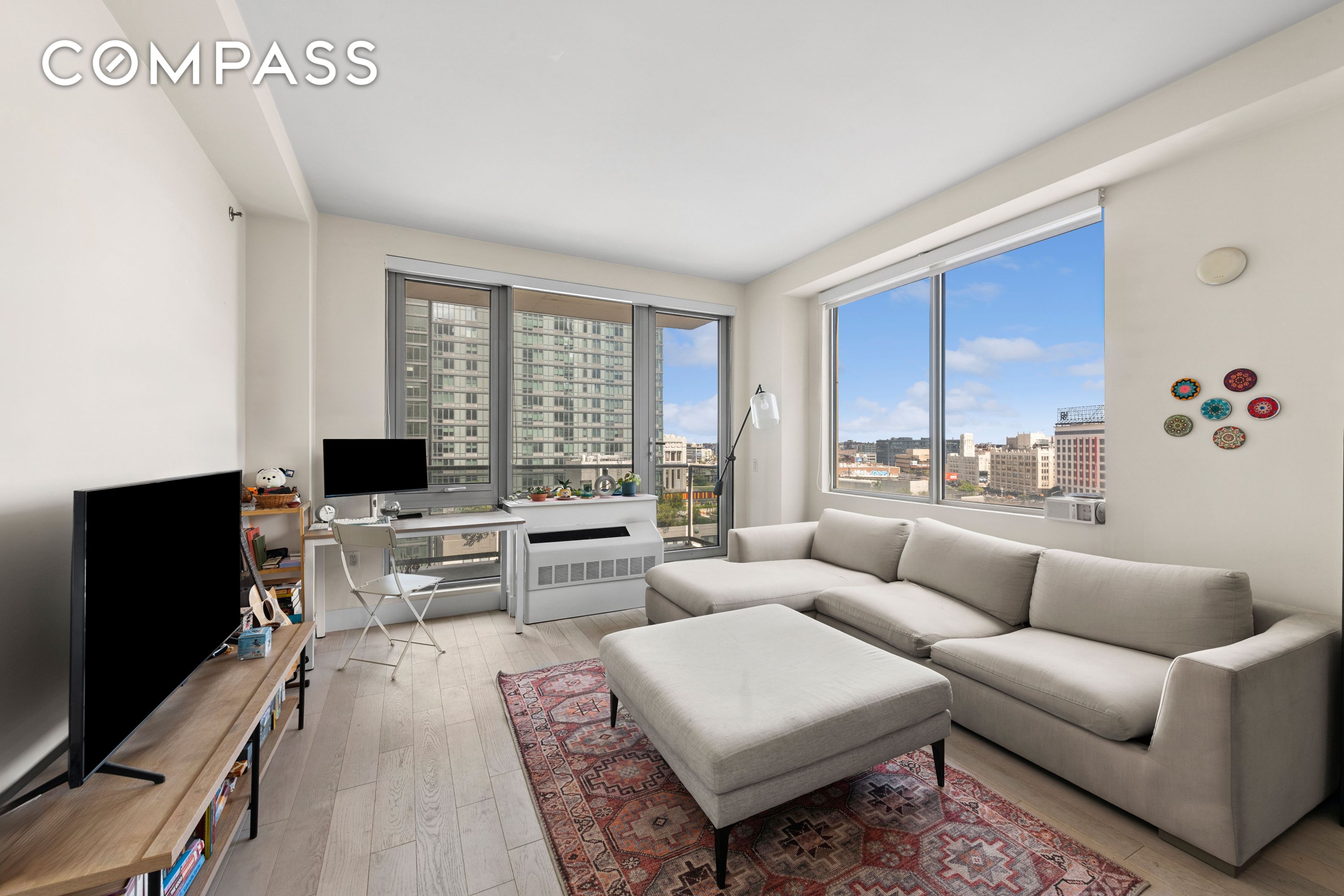 #1 photo, 44-15 Purves Street, クイーンズ区 Long Island City , NY 11101