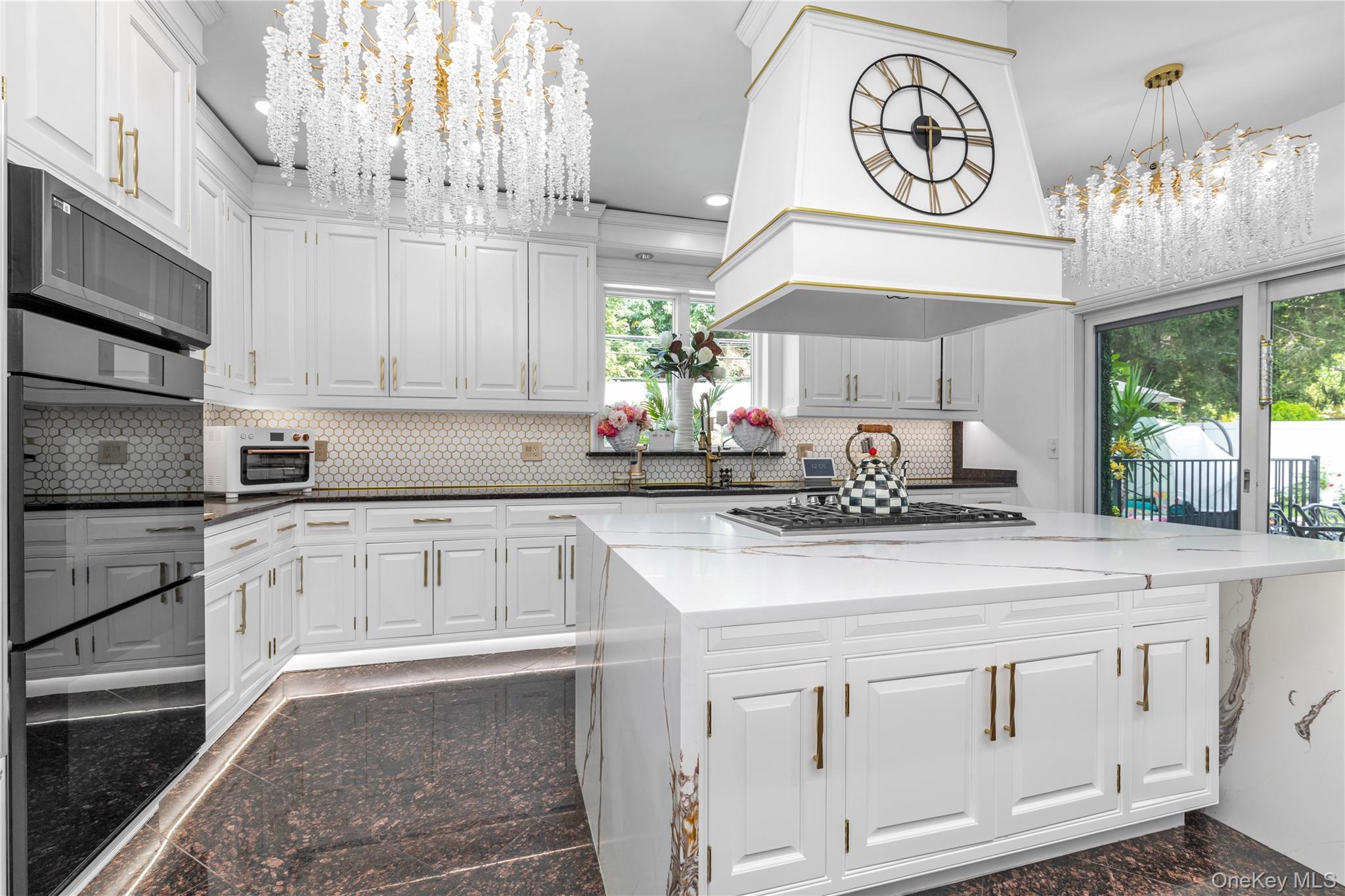 #11 photo, 27 Circle Drive, ナッソー郡 Roslyn Heights , NY 11577