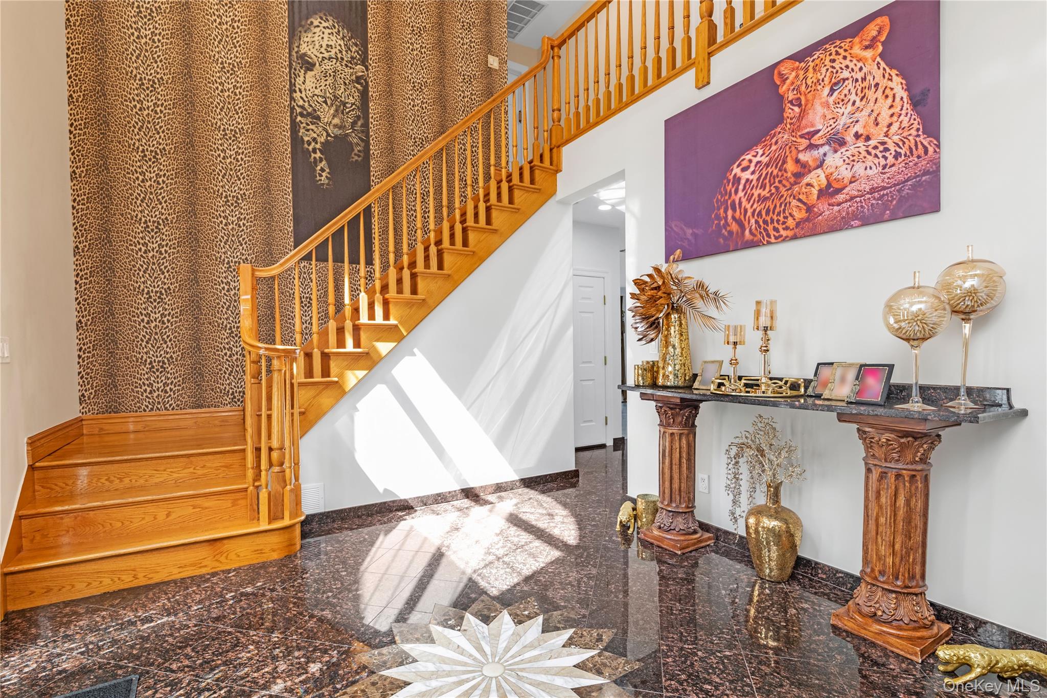 #3 photo, 27 Circle Drive, ナッソー郡 Roslyn Heights , NY 11577