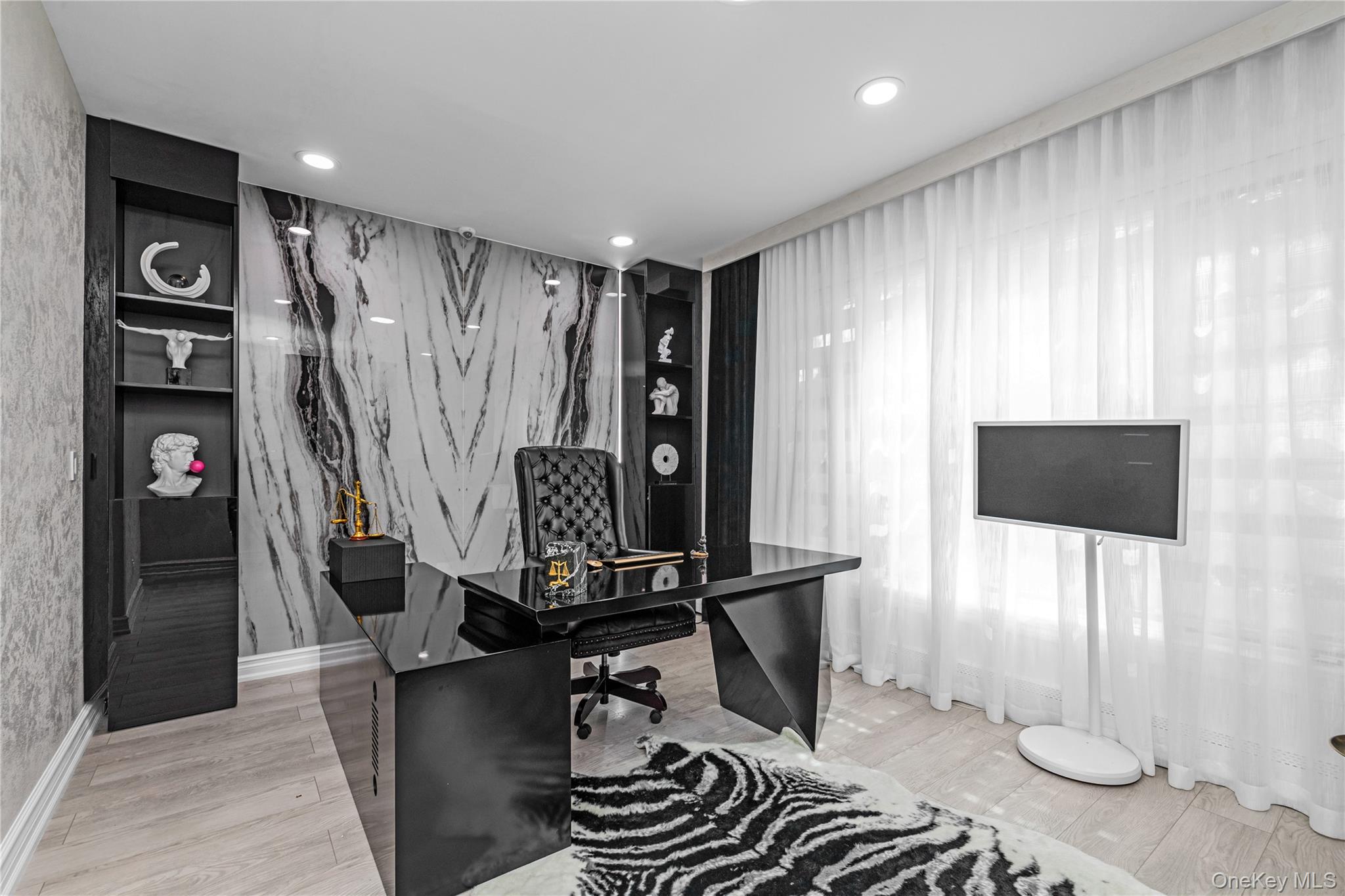 #4 photo, 27 Circle Drive, ナッソー郡 Roslyn Heights , NY 11577