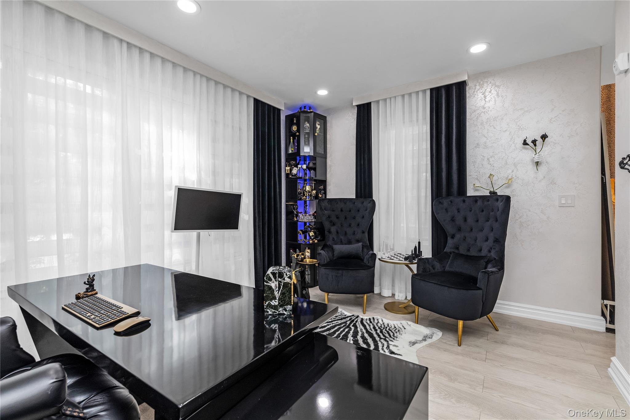 #5 photo, 27 Circle Drive, ナッソー郡 Roslyn Heights , NY 11577