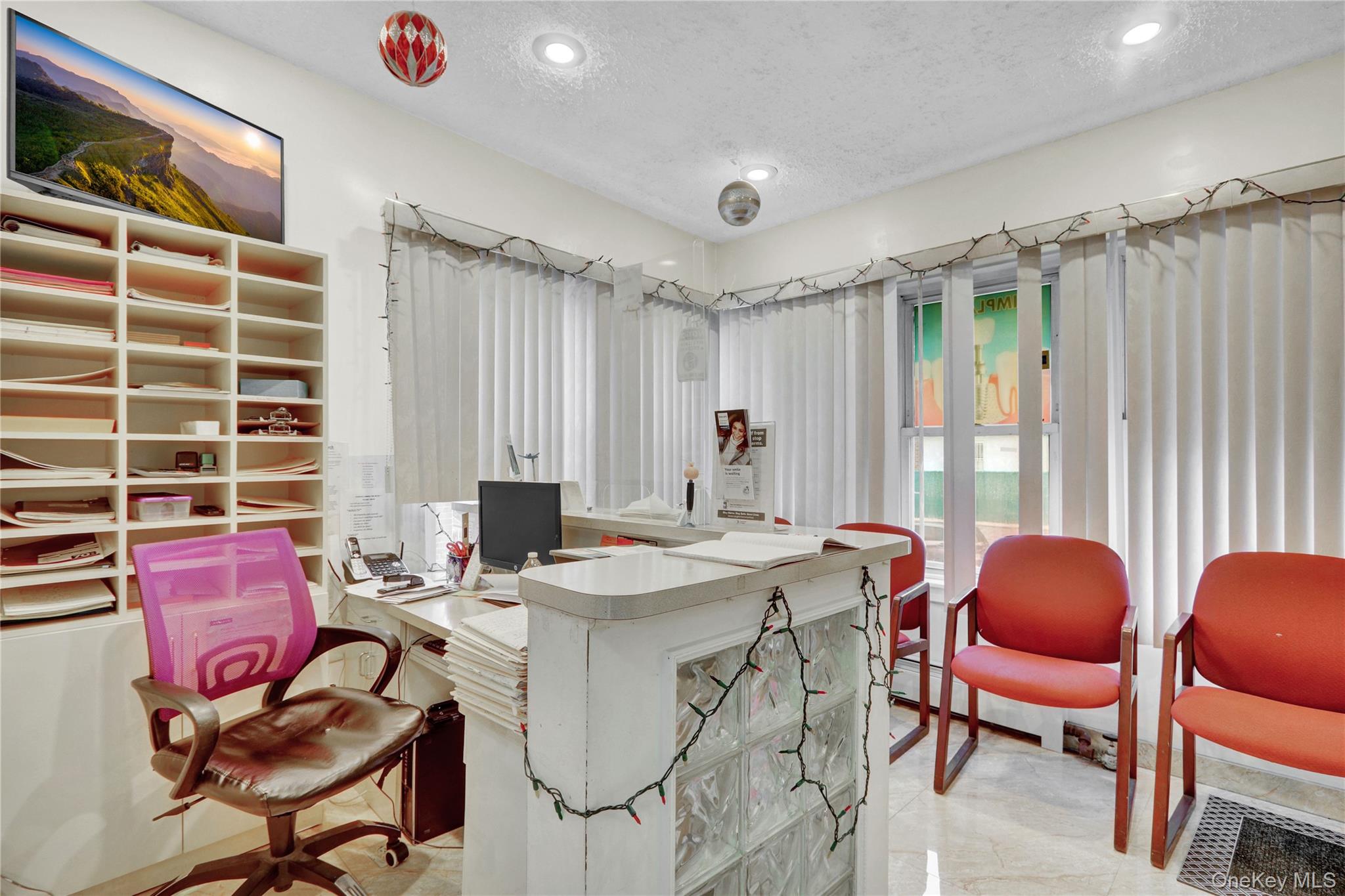 #3 photo, 10324 127th Street, クイーンズ区 Richmond Hill S. , NY 11419