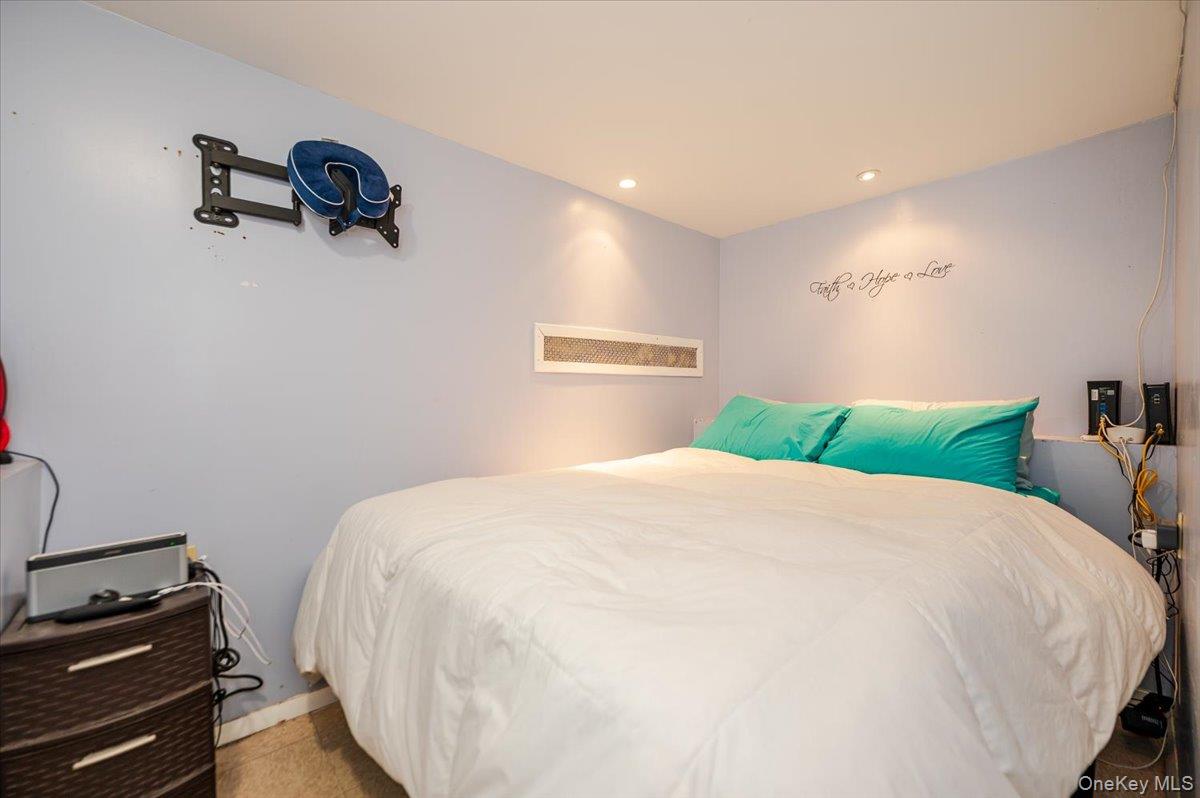 #11 photo, 12253 Milburn Street, クイーンズ区 Saint Albans , NY 11413