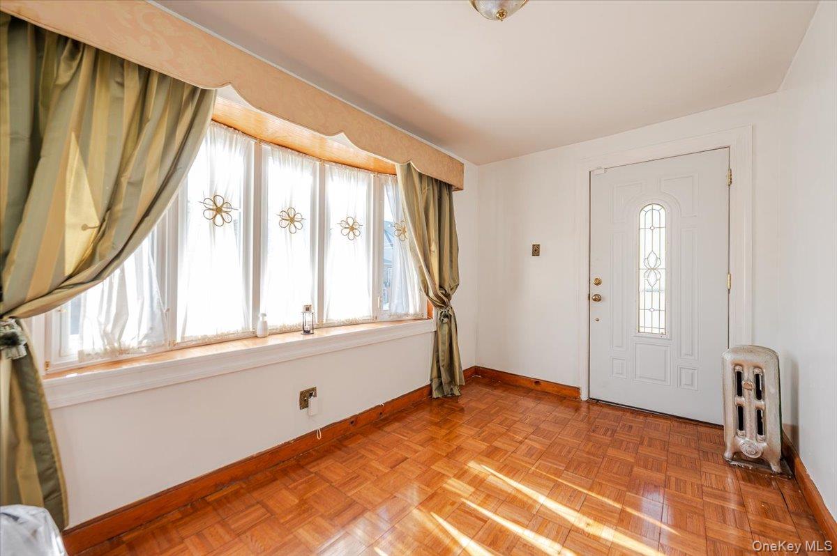 #3 photo, 12253 Milburn Street, クイーンズ区 Saint Albans , NY 11413