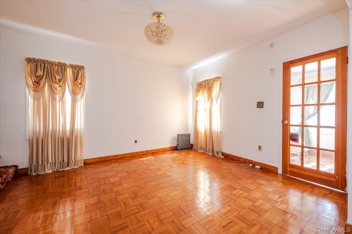 #4 photo, 12253 Milburn Street, クイーンズ区 Saint Albans , NY 11413